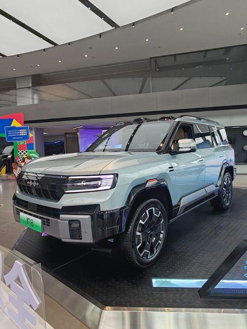 佛山顺德区迅润翰企业管理咨询比亚迪方程豹硬派越野的爆款，英菲尼迪35周年与你共成长